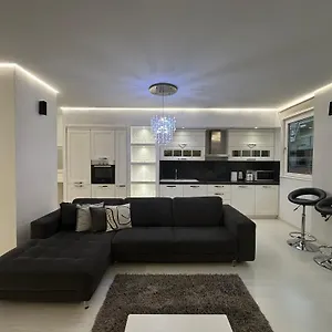 tam-luxury-tirana-center-2-bdr-apartment-no6.hotels-in-tirana.com/